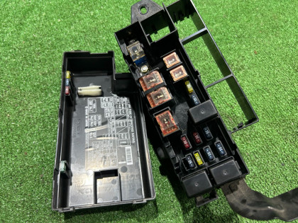 Caixa de fusíveis SUBARU LEGACY OEM 82231AE050 BE5 2002 EJ206 AT
