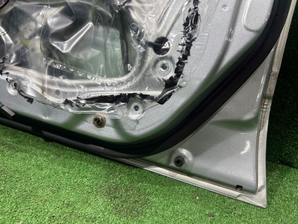 Porta dianteira direita SUBARU LEGACY OEM 60009AE000 BE5 2002 SILVER 01G