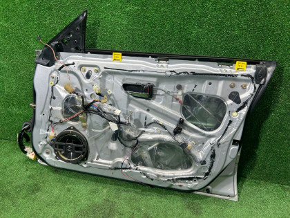 Porta dianteira direita SUBARU LEGACY OEM 60009AE000 BE5 2002 SILVER 01G