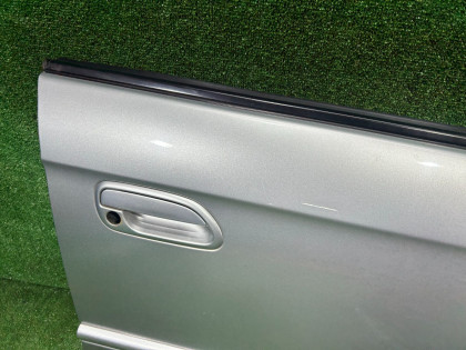 Porta dianteira direita SUBARU LEGACY OEM 60009AE000 BE5 2002 SILVER 01G
