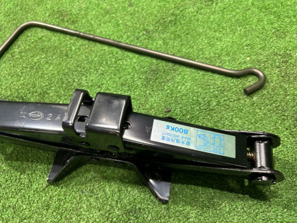 แม่แรง SUBARU LEGACY OEM 97030FA070 BE5 2002