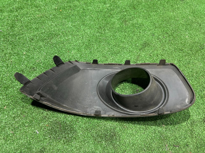 Заглушка вокруг туманки правая SUBARU LEGACY OEM 57731AE600 BE5 2002 SILVER 01G