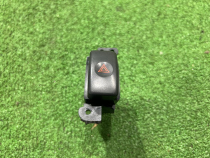 Interruptor dos quatro piscas 83037AE000 SUBARU LEGACY