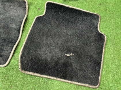 Floor mats SUBARU LEGACY OEM 95011AE021ML BE5 2002 SILVER 01G