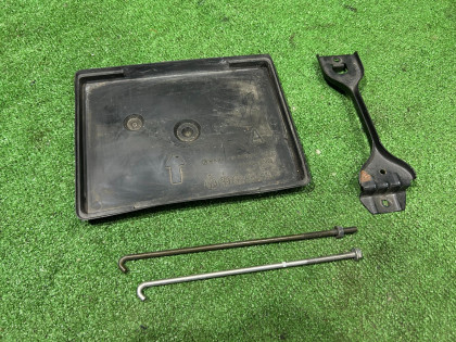 ขายึดแบตเตอรี่ SUBARU LEGACY OEM 82182AA040 82161AA040 82122AA011 BE5 2002