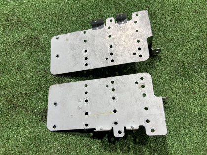 主机支架 SUBARU LEGACY OEM 66201AE000 BE5 2002