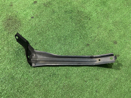 左前保险杠支架 SUBARU LEGACY OEM 57707AE130 BE5 BH5 2002 SILVER 01G