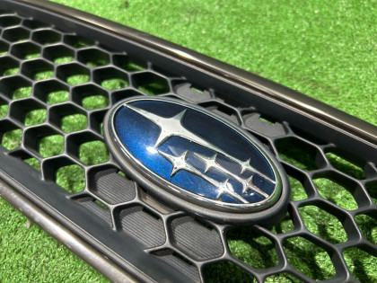 Radiator grille SUBARU LEGACY OEM 91121AE230 BE5 2002 SILVER 01G