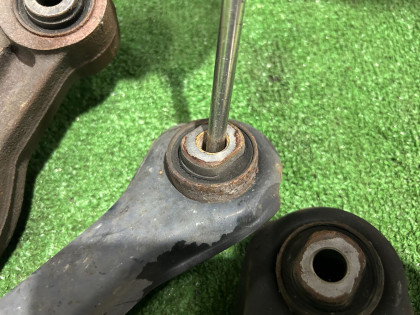 Braços de suspensão traseiros SUBARU LEGACY OEM 20250AE020 20250AE040 20250AE010 20250AE000 BE5 2002 EJ206 AT