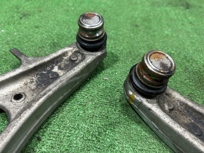 前摆臂 SUBARU LEGACY OEM 20200FA071 20200FA061 BHE BH9 BH5 BE5 BE9 BEE 2002 EJ206 AT