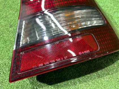 ไฟท้ายขวา SUBARU LEGACY OEM 84201AE04A BE5 2002
