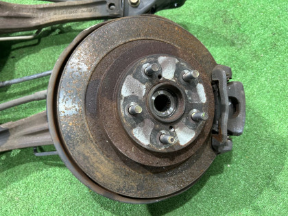 ดุมล้อหลัง SUBARU LEGACY OEM 28462AE011 28474AE000 20252AE001 26700AE030 BE5 2002 EJ206 AT