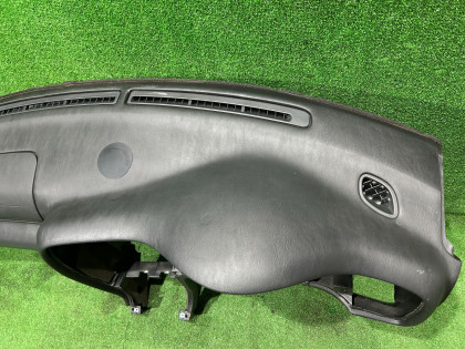 Торпедо черная SUBARU LEGACY OEM 66045AE000ML BE5 2002 SILVER 01G