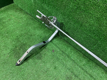 Trunk lid torsion bars SUBARU LEGACY OEM 57529AE010 57529AE000 57520AE000 57520AE010 BE5 2002 SILVER 01G