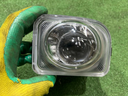 左雾灯 SUBARU LEGACY OEM 84501AE190 BE5 2002