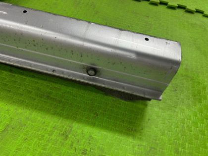 左サイドシル SUBARU LEGACY OEM 51620AE110 BE5 2002 SILVER 01G
