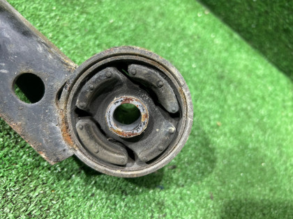 ยางแท่นเฟืองท้าย SUBARU FORESTER OEM 41310SA001 SG5 2007 EJ205 AT