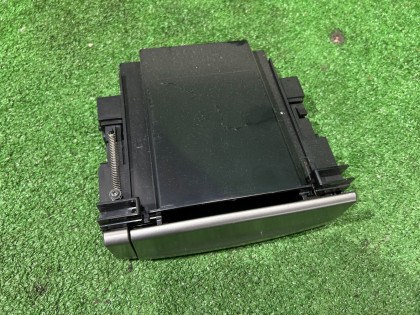 グローブボックス под магнитофон SUBARU FORESTER OEM 66128SA050 SG5 2007 BLACK 32J 32J