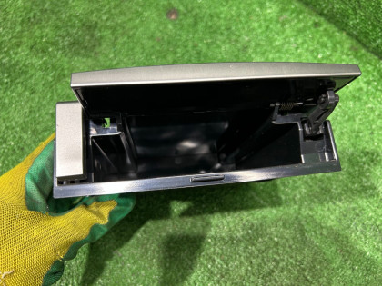 グローブボックス под магнитофон SUBARU FORESTER OEM 66128SA050 SG5 2007 BLACK 32J 32J