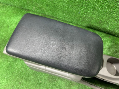 グローブボックス・アームレスト SUBARU FORESTER OEM 92113FE100ND SG5 2007 BLACK 32J 32J
