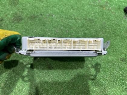 Engine control unit (ECU) SUBARU FORESTER OEM 22611AG573 SG5 2007 EJ205 AT