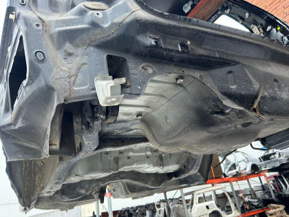 ชิ้นส่วนตัวถังท้ายรถ Rear Cut SUBARU FORESTER OEM 51439SA0029P 51439SA0129P 52120FC201 SG5 2006 BLACK 32J 32J