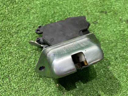 Tailgate lock SUBARU FORESTER OEM 63032SA010 SG5 2007 BLACK 32J 32J