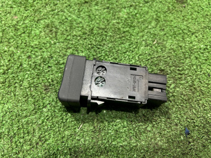 フロントデフロスタースイッチ SUBARU FORESTER OEM 83001SA030 SG5 2007 EJ205 AT