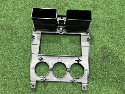 Radio trim bezel черная дефект SUBARU FORESTER OEM 66060SA200 SG5 2007 BLACK 32J 32J