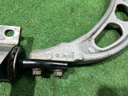 フロントアーム аллюминий SUBARU FORESTER OEM 20202SA120 20202SA051 SG5 2007 EJ205 AT