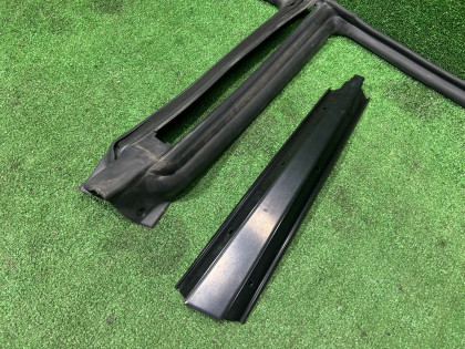 ยางขอบประตูซ้าย SUBARU FORESTER OEM 63521SA010 63563SA010 SG5 2007 BLACK 32J 32J