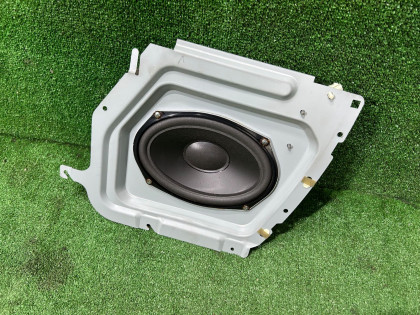 ซับวูฟเฟอร์ SUBARU FORESTER OEM 86301SA080 SG5 2007