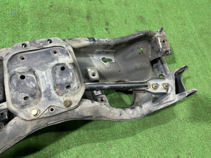 Travesaño delantero SUBARU LEGACY OEM 20101AE030 BE5 BH5 2002 EJ208 MT5