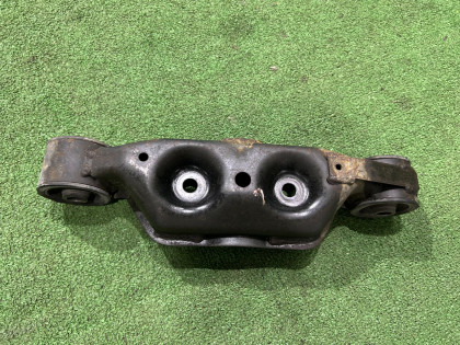 ยางแท่นเฟืองท้าย 41310AE012 SUBARU LEGACY