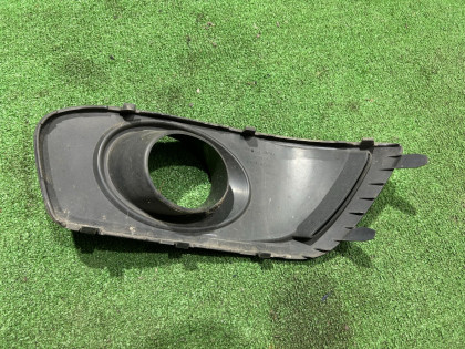 Right fog light surround cover SUBARU LEGACY OEM 57731AE600 BE5 2002 BLUE 14L,11K