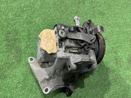 Компрессор кондиционера SUBARU LEGACY OEM 73111AE080 BE5 2002 EJ208 MT5
