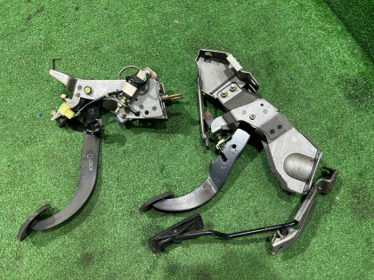 แป้นเหยียบ SUBARU LEGACY OEM 36011AE000 36013AE170 36013AE170 BE5 2002 BLUE 14L,11K