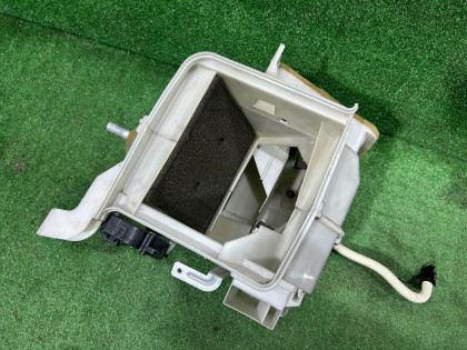 暖风机 SUBARU LEGACY OEM 72110AE000 BHE BH9 BH5 BE5 BE9 BEE 2002 EJ208 MT5