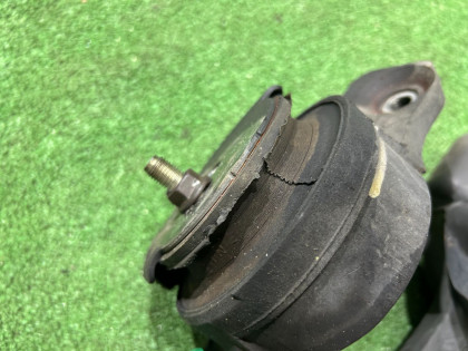 Soportes de motor SUBARU LEGACY OEM 41022AE001 41022AE011 BE5 BH5 2002 EJ208 MT5