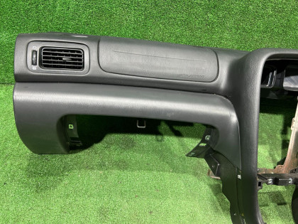 ダッシュボード черная SUBARU LEGACY OEM 66045AE000ML BE5 2002 BLUE 14L,11K