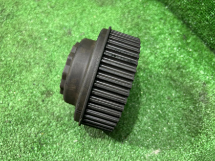 พูลเลย์เพลาลูกเบี้ยวไอดีขวา SUBARU LEGACY OEM 13044AA061 BE5 2002 EJ208 MT5