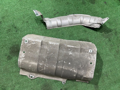 แผ่นกันความร้อนท่อไอเสีย SUBARU LEGACY OEM 59024AE010 BE5 2002 EJ208 MT5
