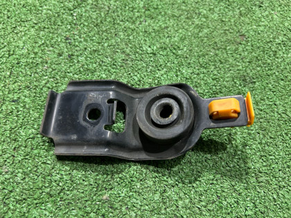 ボンネットステーホルダー SUBARU LEGACY OEM 57255AE010 BE5 2002 BLUE 14L,11K