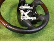 พวงมาลัย Темное дерево SUBARU LANCASTER OEM 34311AE110 BHE 2000 beige 8L5