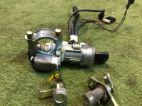 ชุดล็อกพร้อมกุญแจ SUBARU LEGACY OEM 57410AC472 57410AC473 BG9 1995 Black 47A