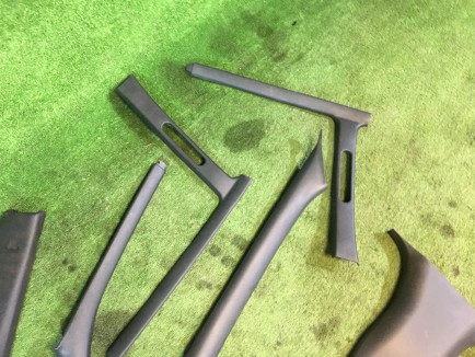 Tapizado de pilares SUBARU LEGACY OEM 94010AC020MU 94010AC030MU 94022AC000MU 94022AC010MU 94012AC020MU BG9 1995 Black 47A