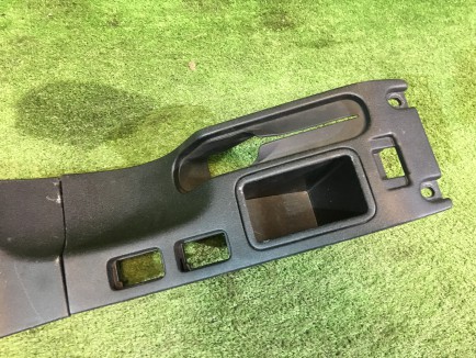 แผงตกแต่งรอบคันเกียร์ SUBARU LEGACY OEM 92070AC100 92070AC750 BG9 1995