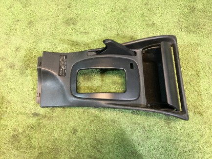 Embellecedor de la palanca de cambios SUBARU LEGACY OEM 92070AC250 BG5 1997