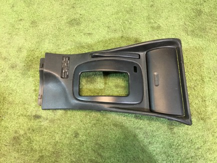 Embellecedor de la palanca de cambios SUBARU LEGACY OEM 92070AC250 BG5 1997