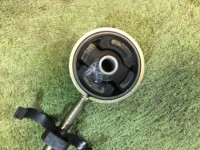 Soporte superior de la caja SUBARU LEGACY OEM 41041GA391 BG5 1997 EJ20H